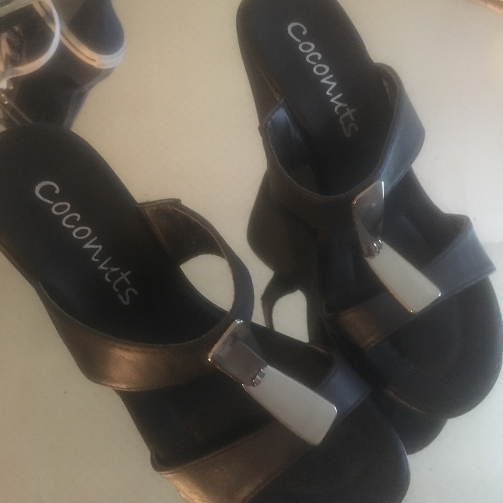 black Leather &Silver slip on platform Wedges